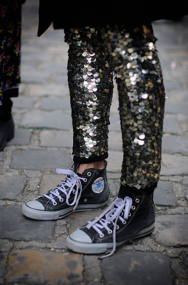Converse with Leggings