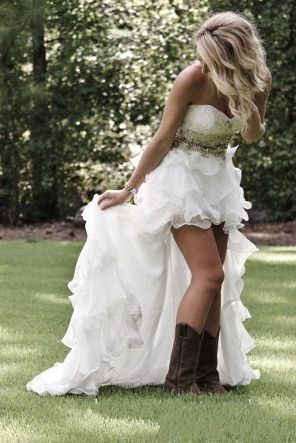 Wedding Dresses to Wear with Cowboy Boots
