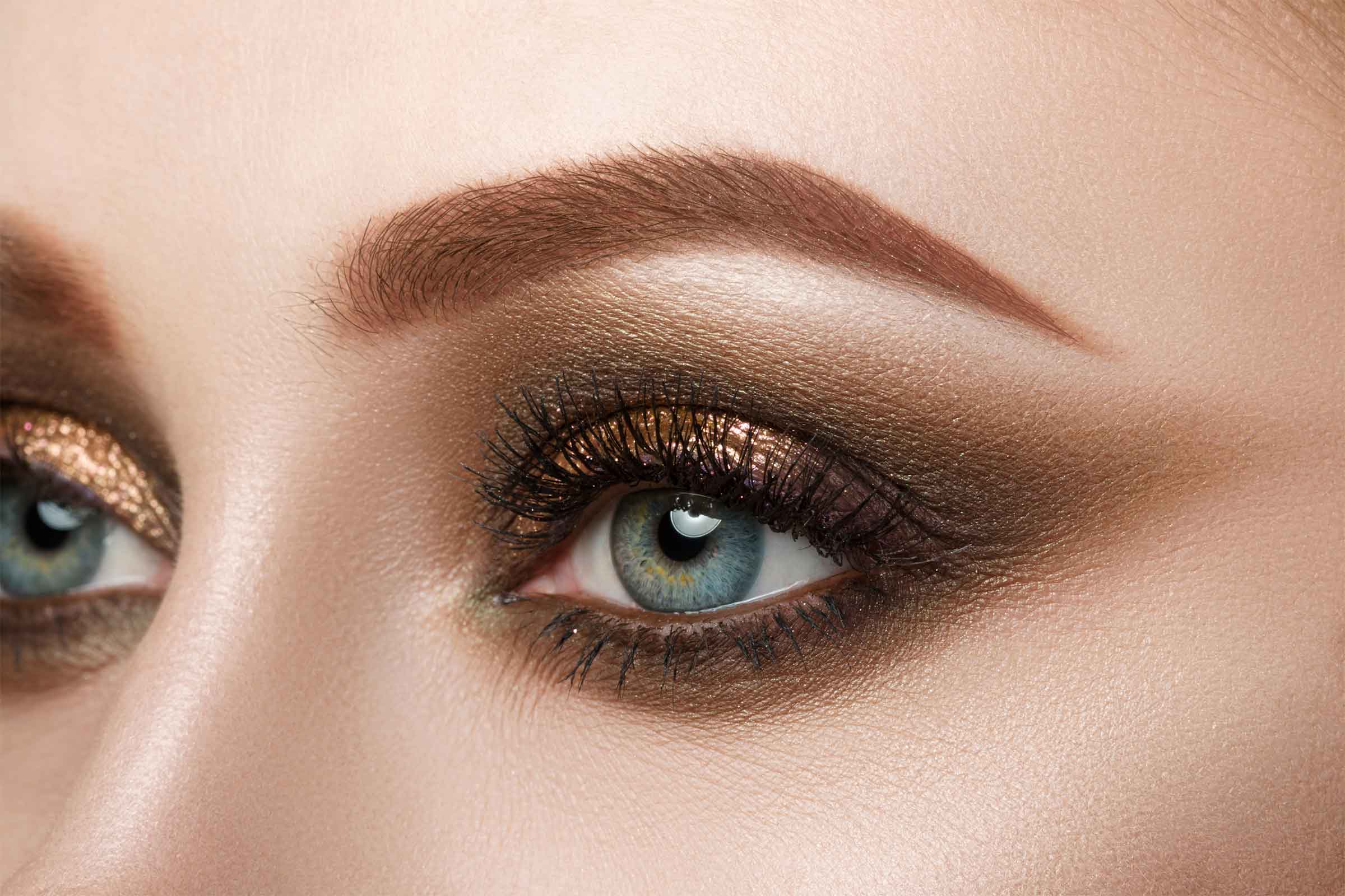 10. The Best Eyeshadow Shades for Dark Hair and Blue Eyes - wide 3